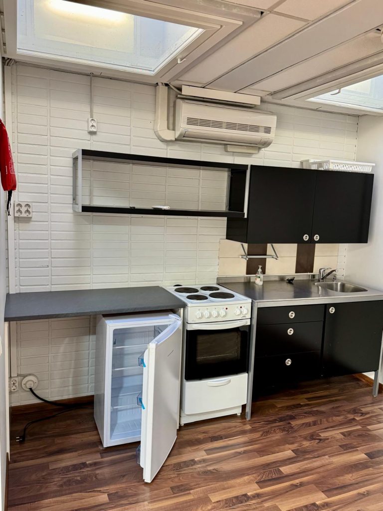 WhatsApp Image 2025-04-28 at 10.43.27 (7)